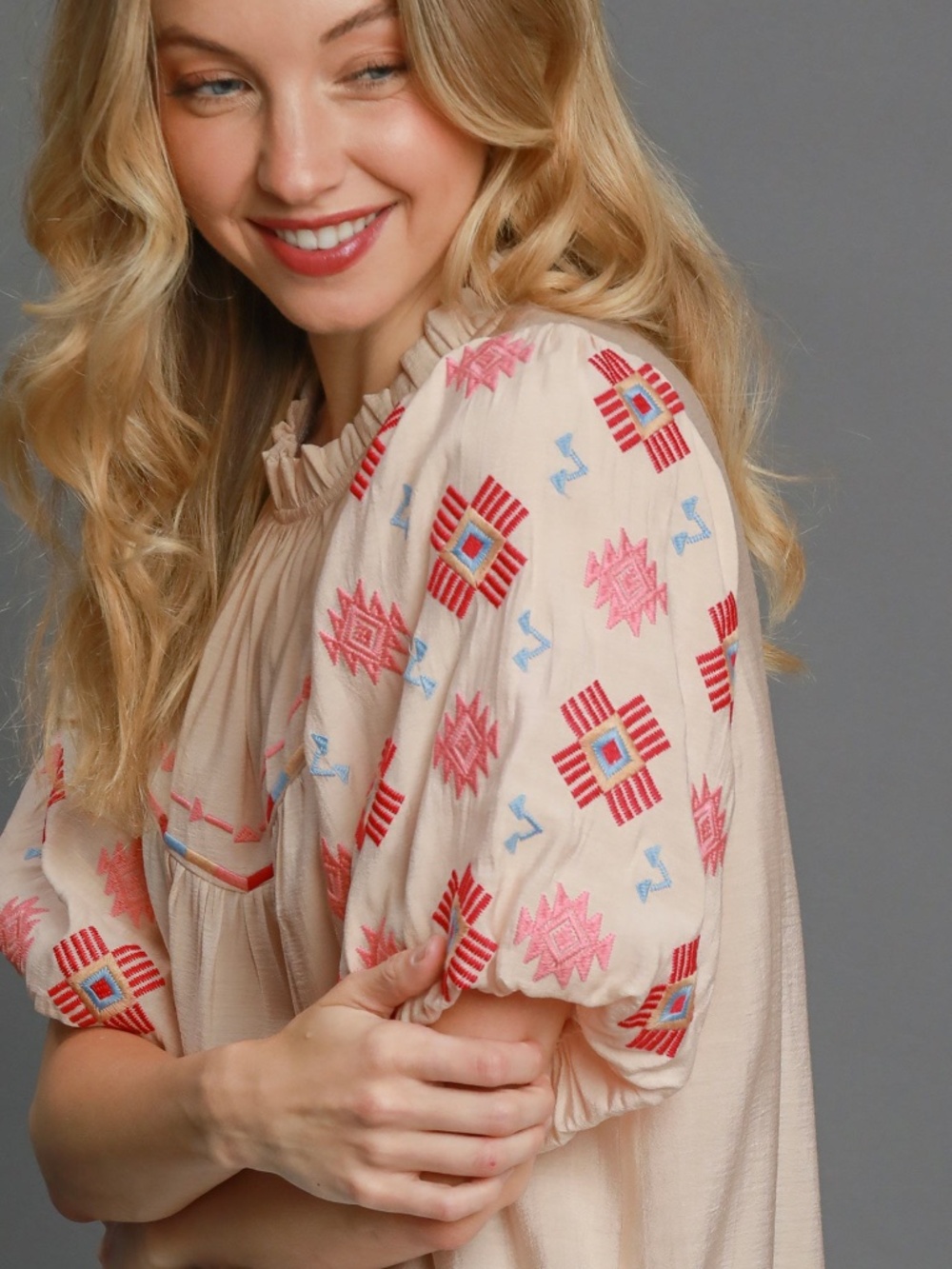 Umgee Embroidered Bubble Sleeve Boho Blouse NWT - Picture 5 of 8